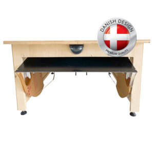 AM Robots Infinity Home – die Garage für alle Roboter der Zukunft. Infinity Home schützt Ihren Mähroboter und verlängert dessen Lebensdauer um über 20 %.